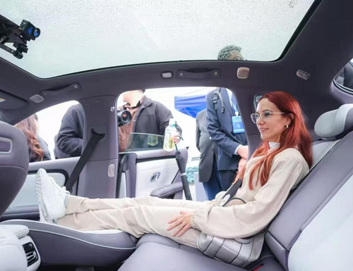 Foreign media professionals tour Chongqing to understand the vitality of China&rsquo;s automotive industry